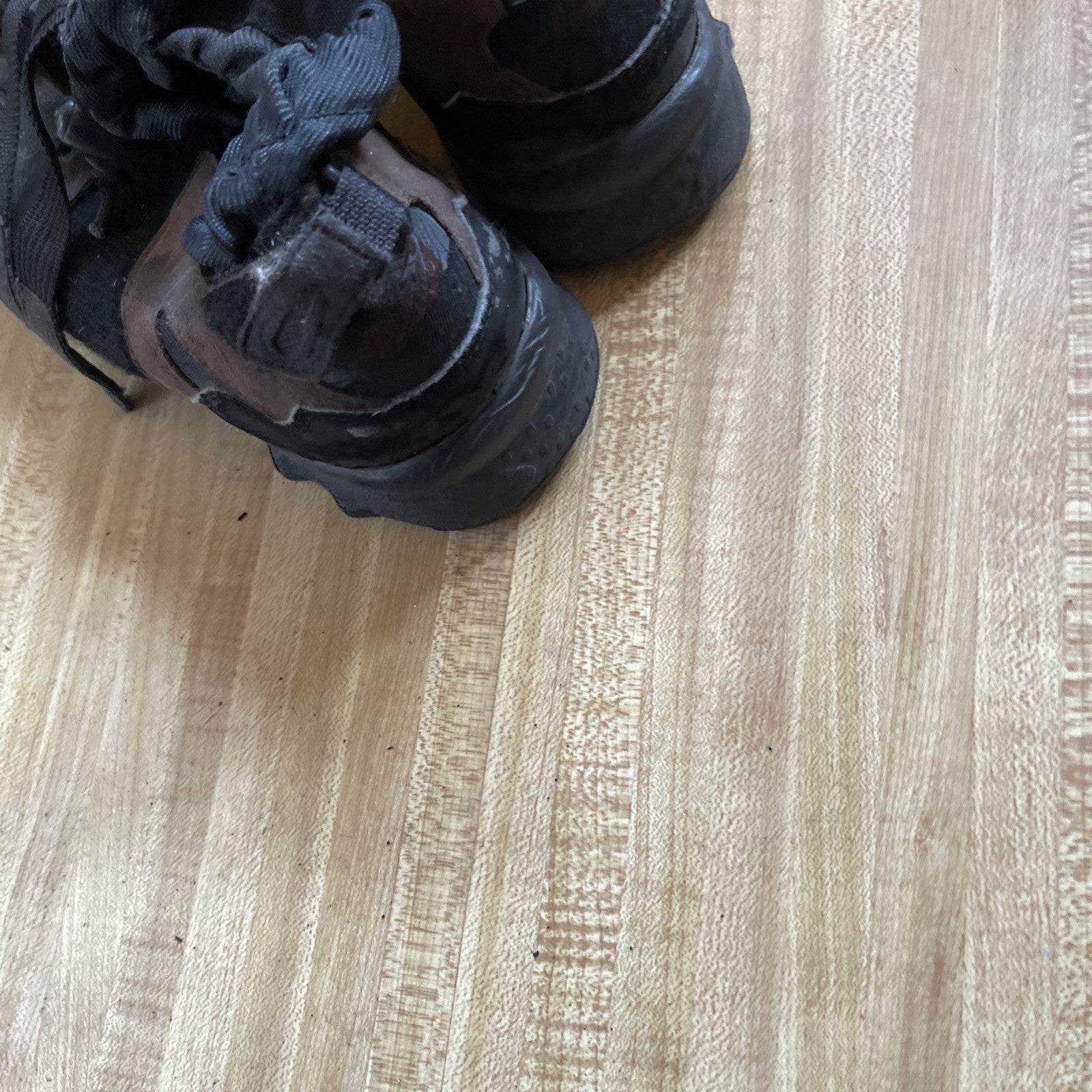 Avia Water Shoes 8.5