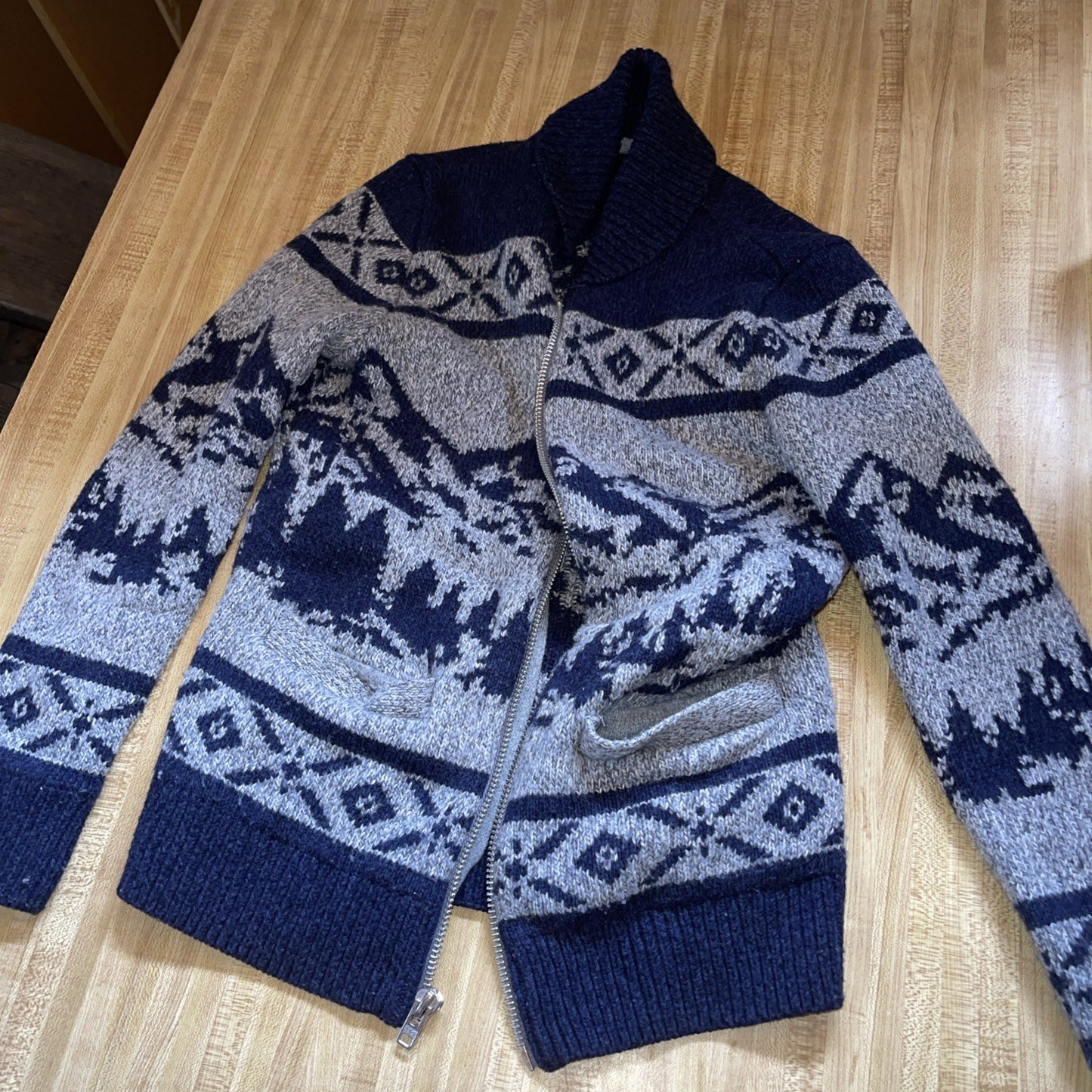 Abercrombie & Fitch Full Zip Sweater XS