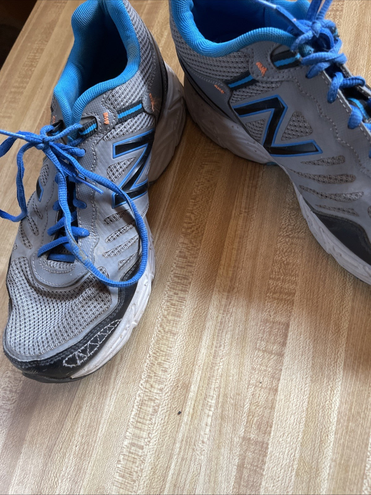 New Balance 573 AT Size 9
