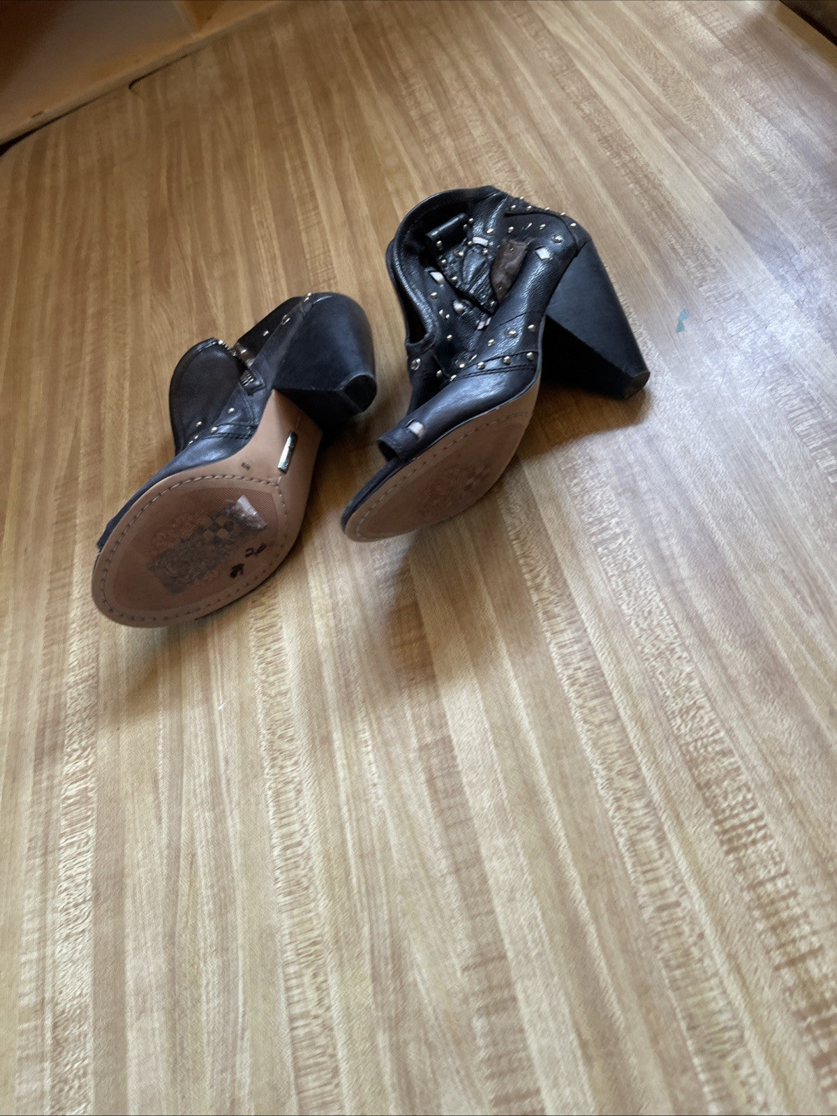 Vince Camputo Side Zip Heels 