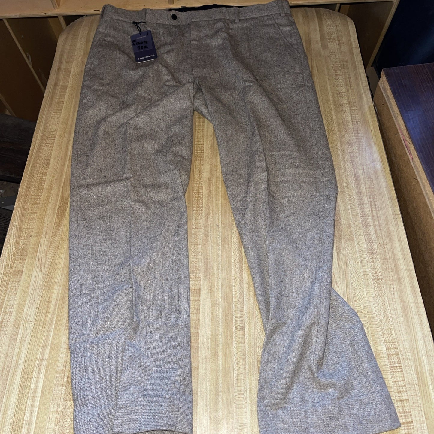 Studio Suits Men’s Suit NWT Pants 38/30 Blazer 46S