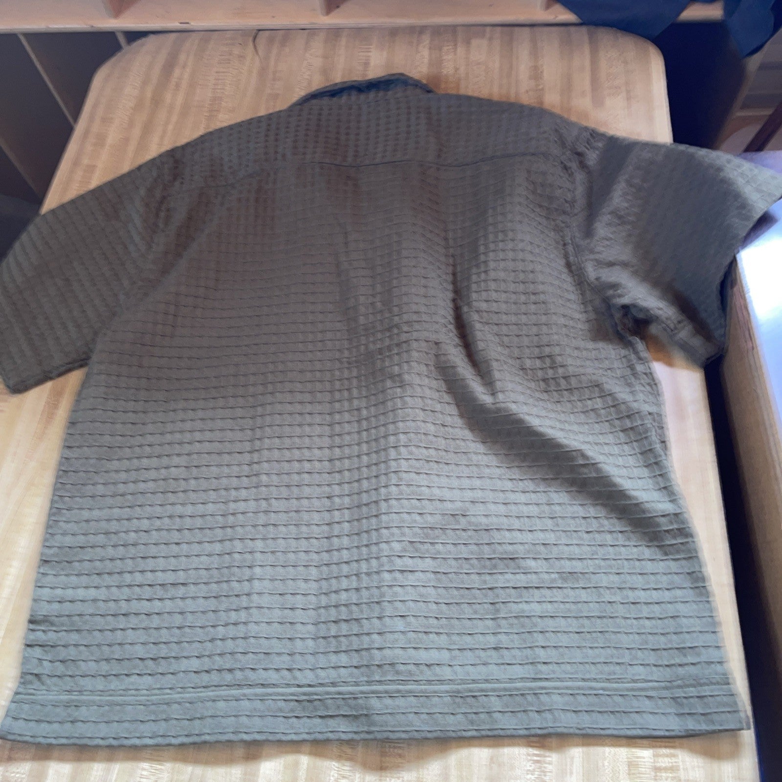 Saints Studio Button Up XL