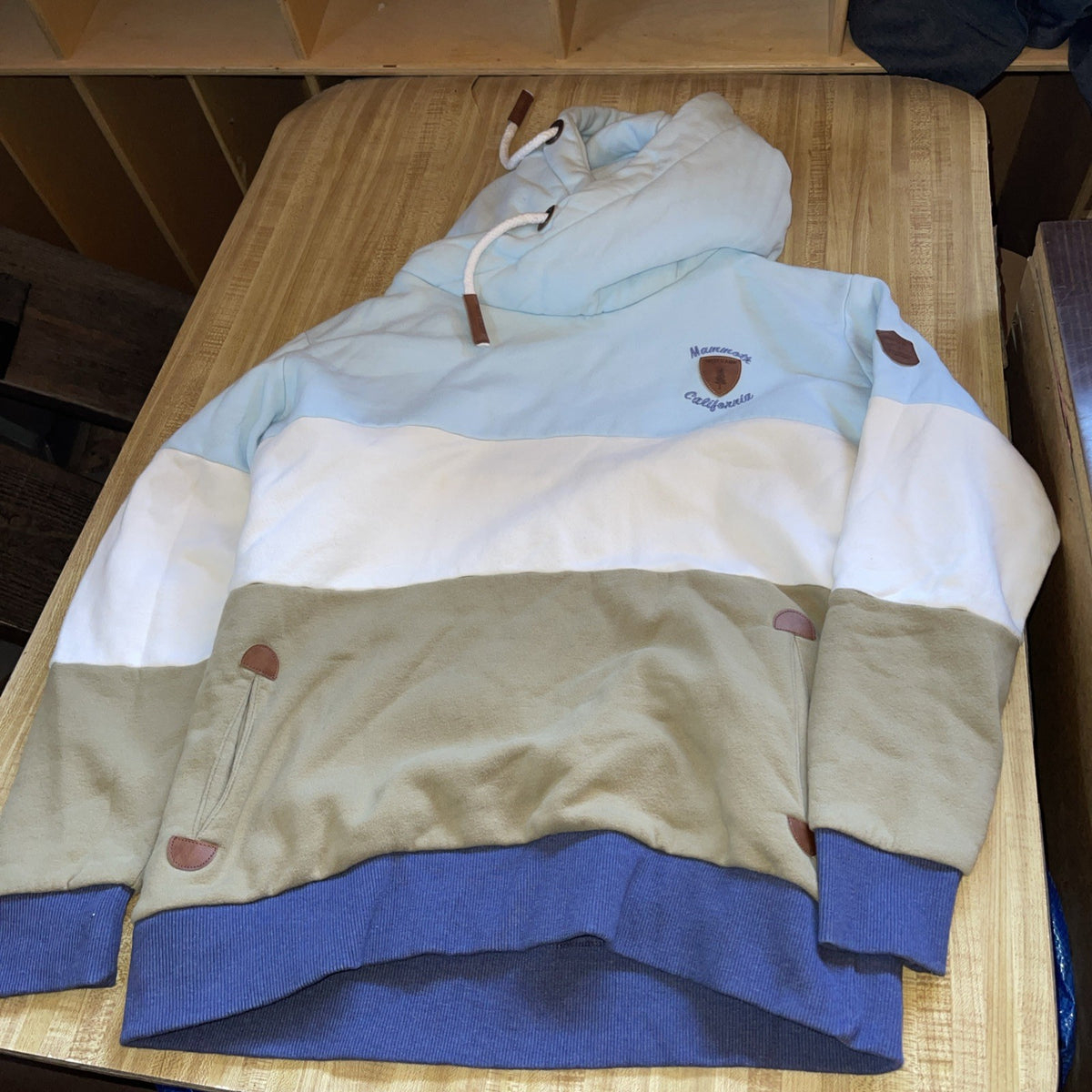 High Camp Outfitters Mammoth California Hoodie XL