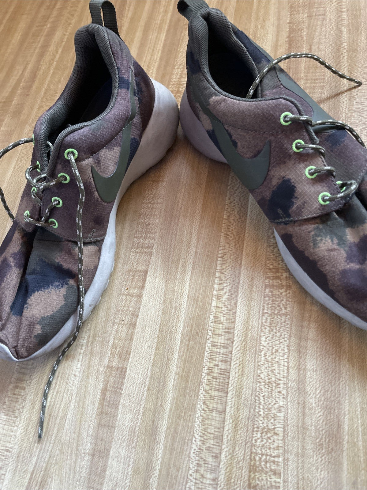 Nike Roshe Run Camo Size 8