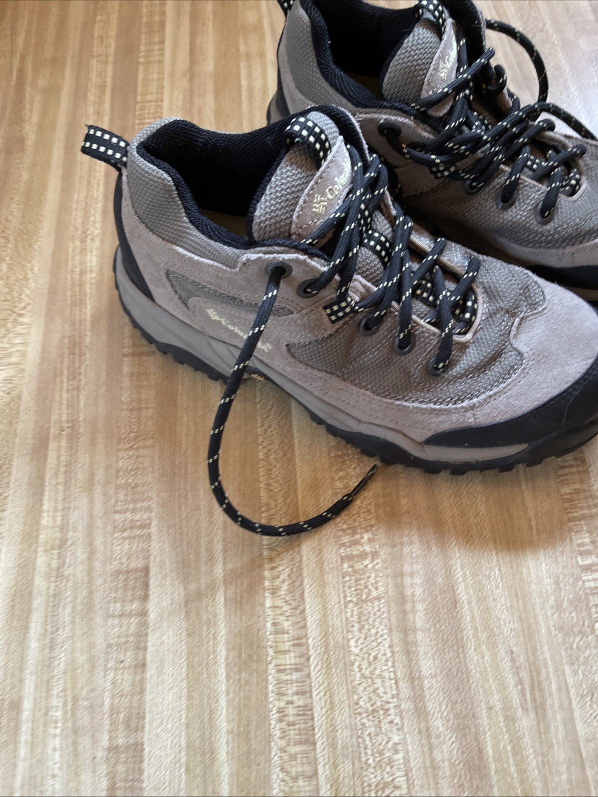 Columbia Hiking Shoes Size 8