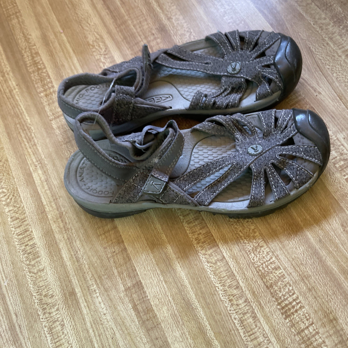 keen  Sandals women 6
