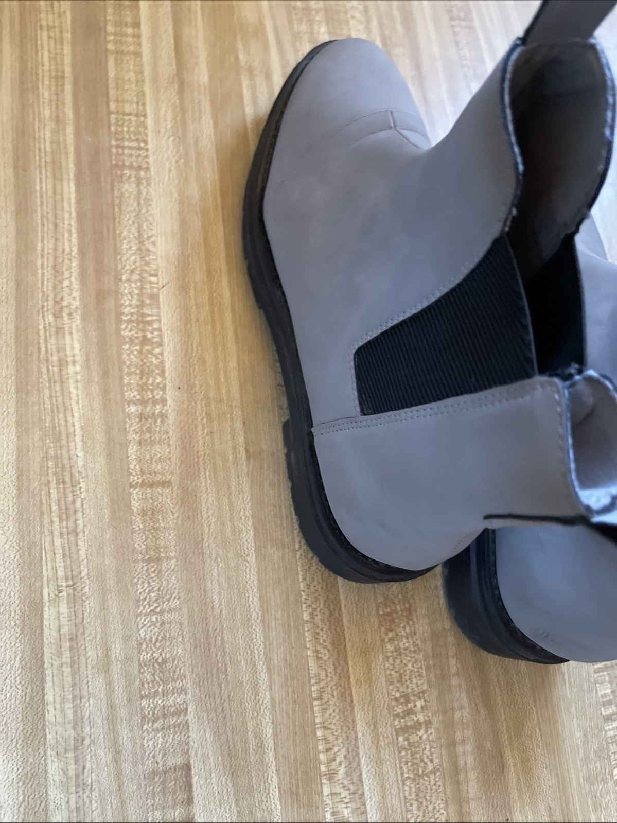 Toms Boots Men’s 11