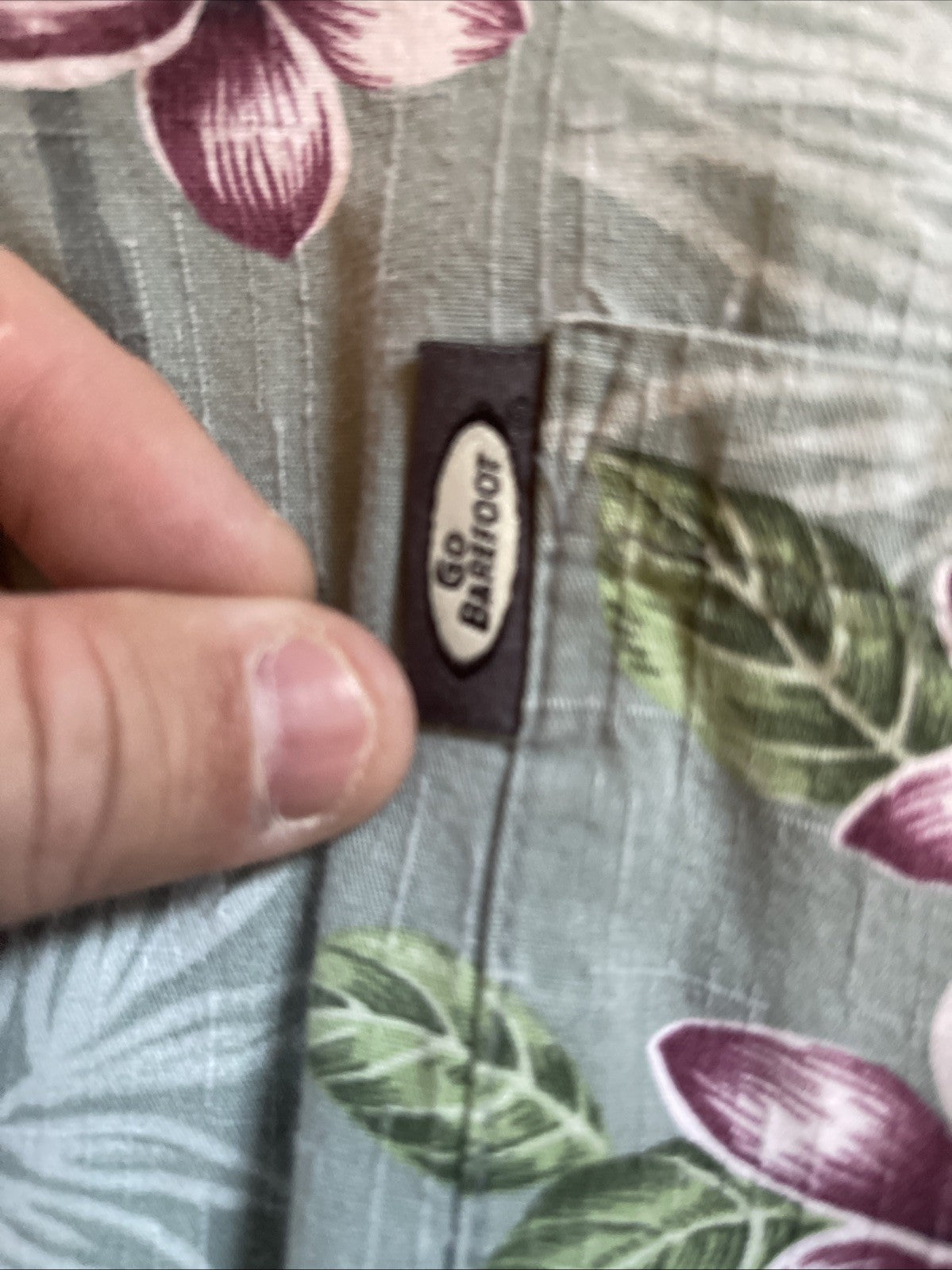 Go Barefoot Hawaiian Shirt Large 