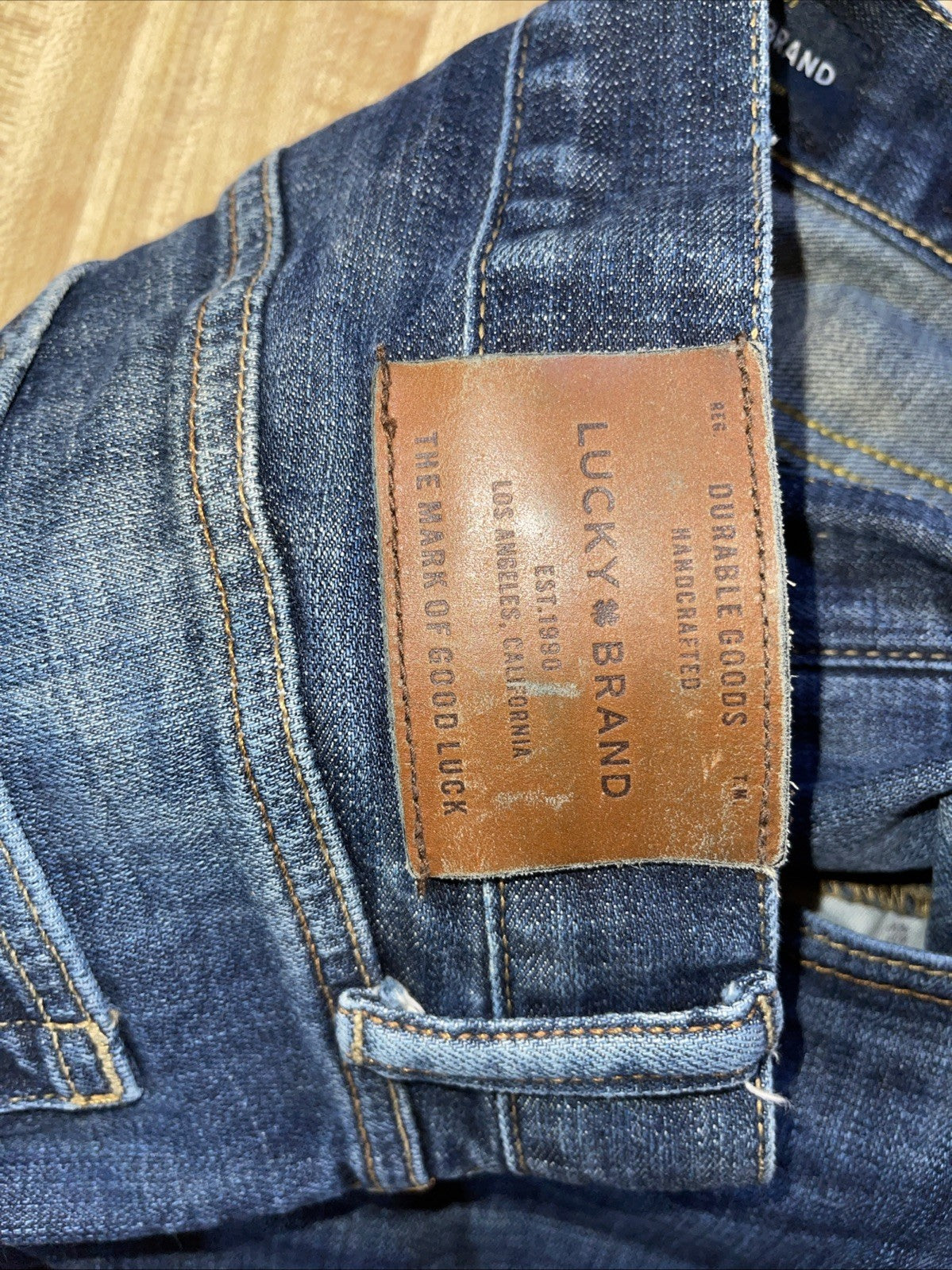 lucky brand 329 classic straight jeans 36/32