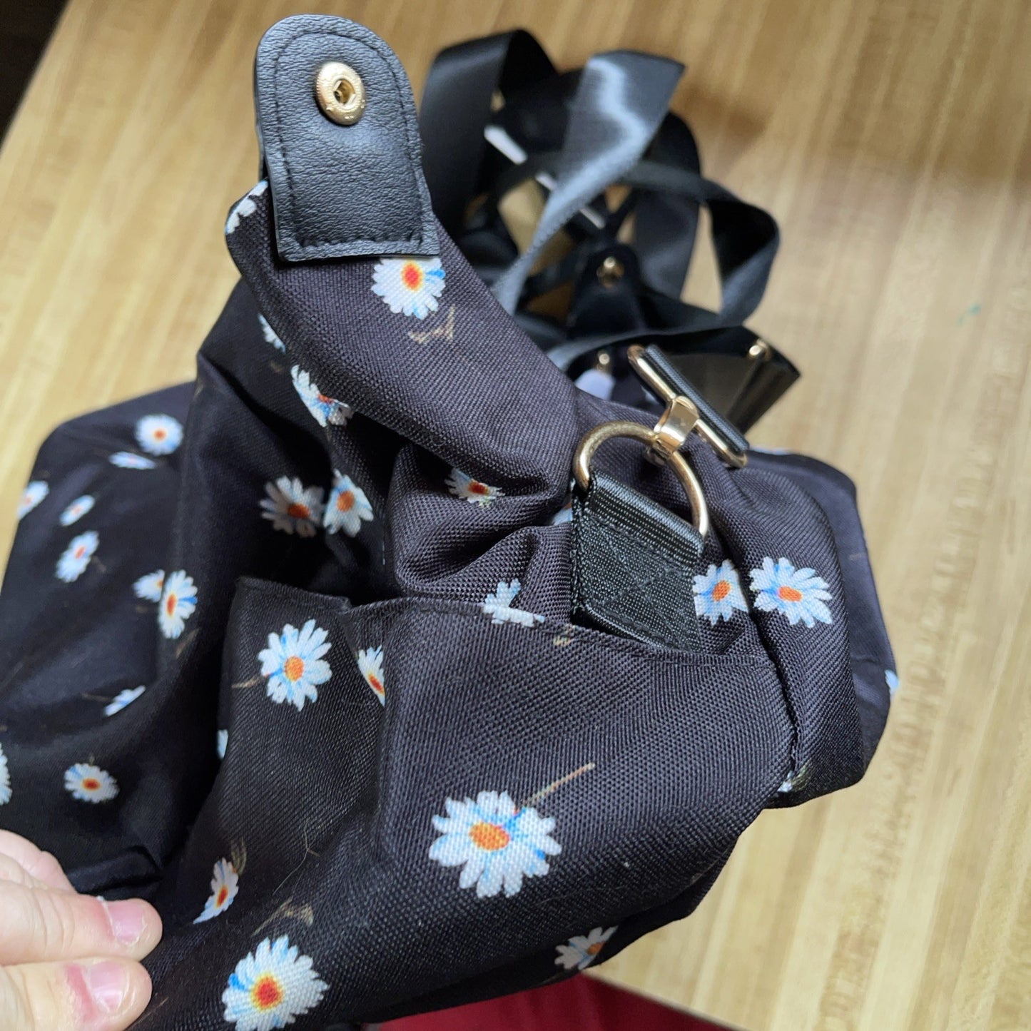 alice olivia daisy print duffel bag NWT 