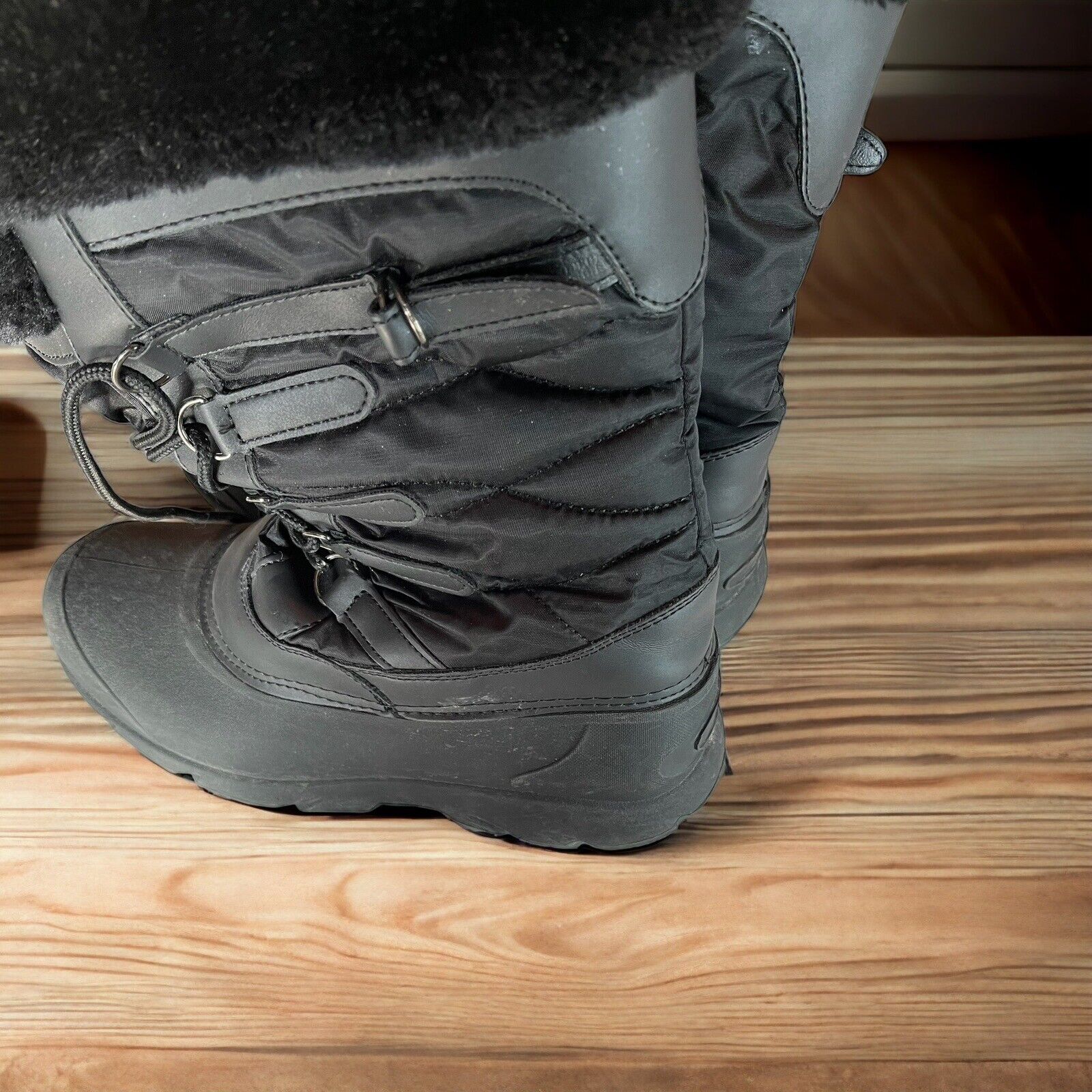 Dream Pairs Snow Boots Size 8