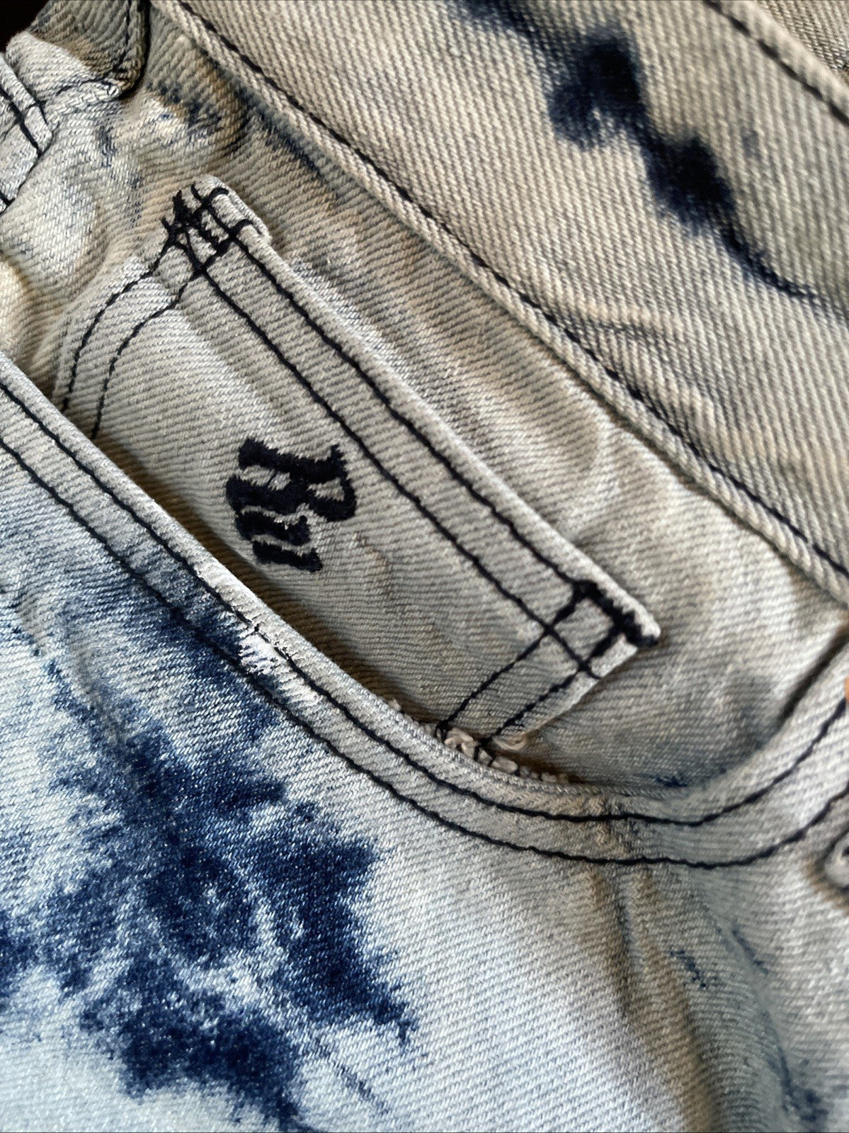 Rocawear Acid Wash Jeans 36/30 Flap Pockets Bedazzled Pockets Y2K Hiphop