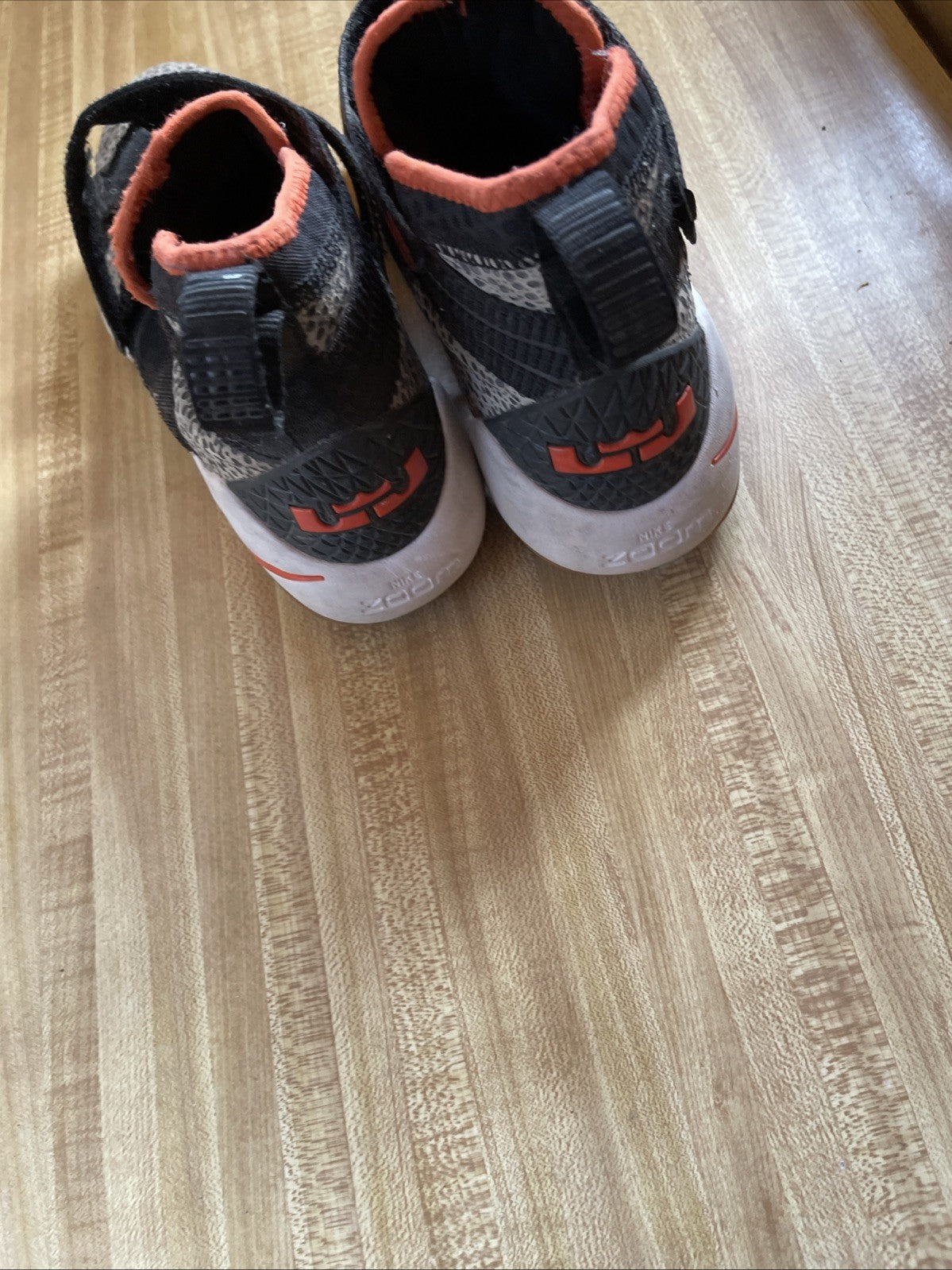nike lebron soldier xiii sfg Size 8.5