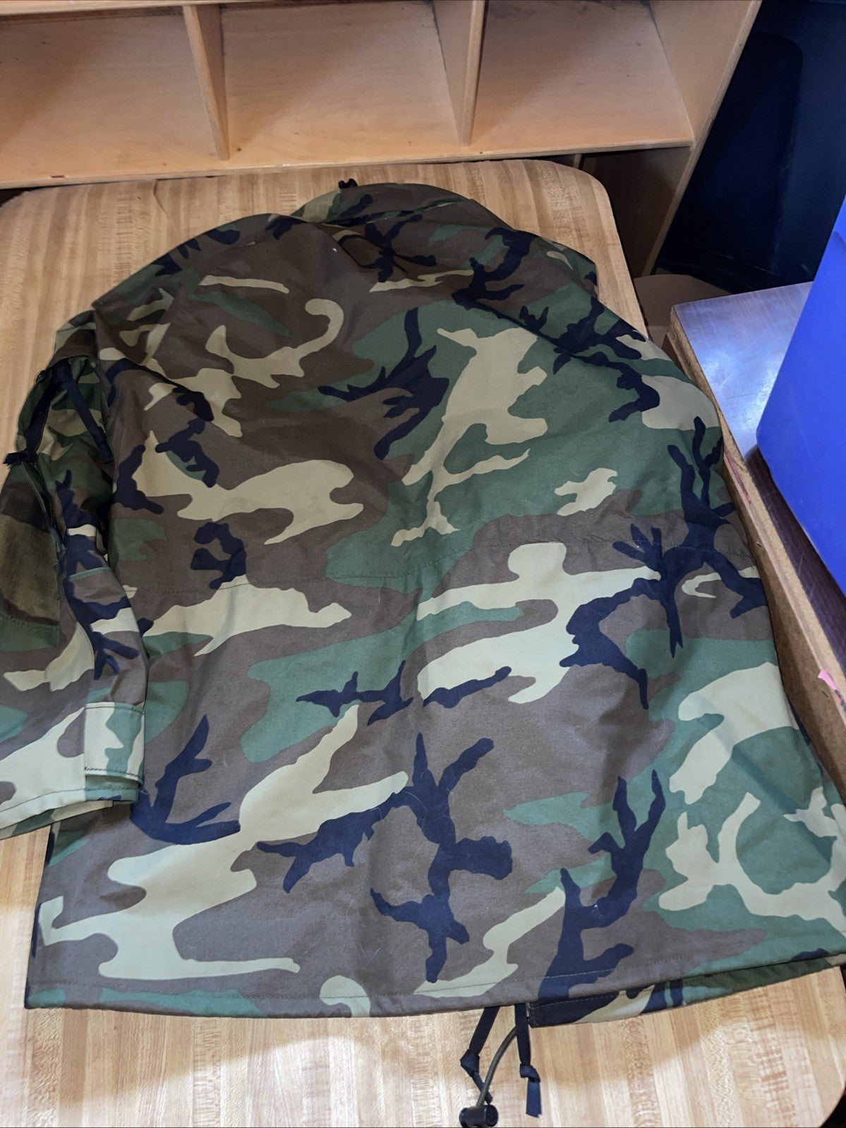 Vintage Tennier Industries Jungle Camo Goretex Parka Medium 