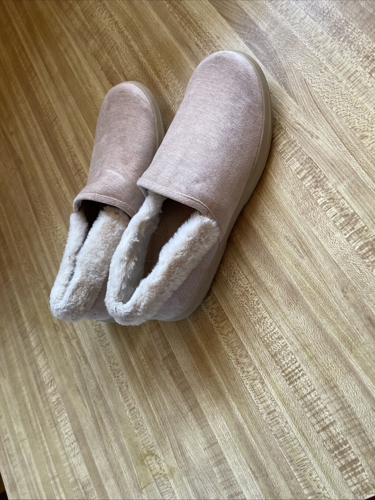 Vionic Slippers 8
