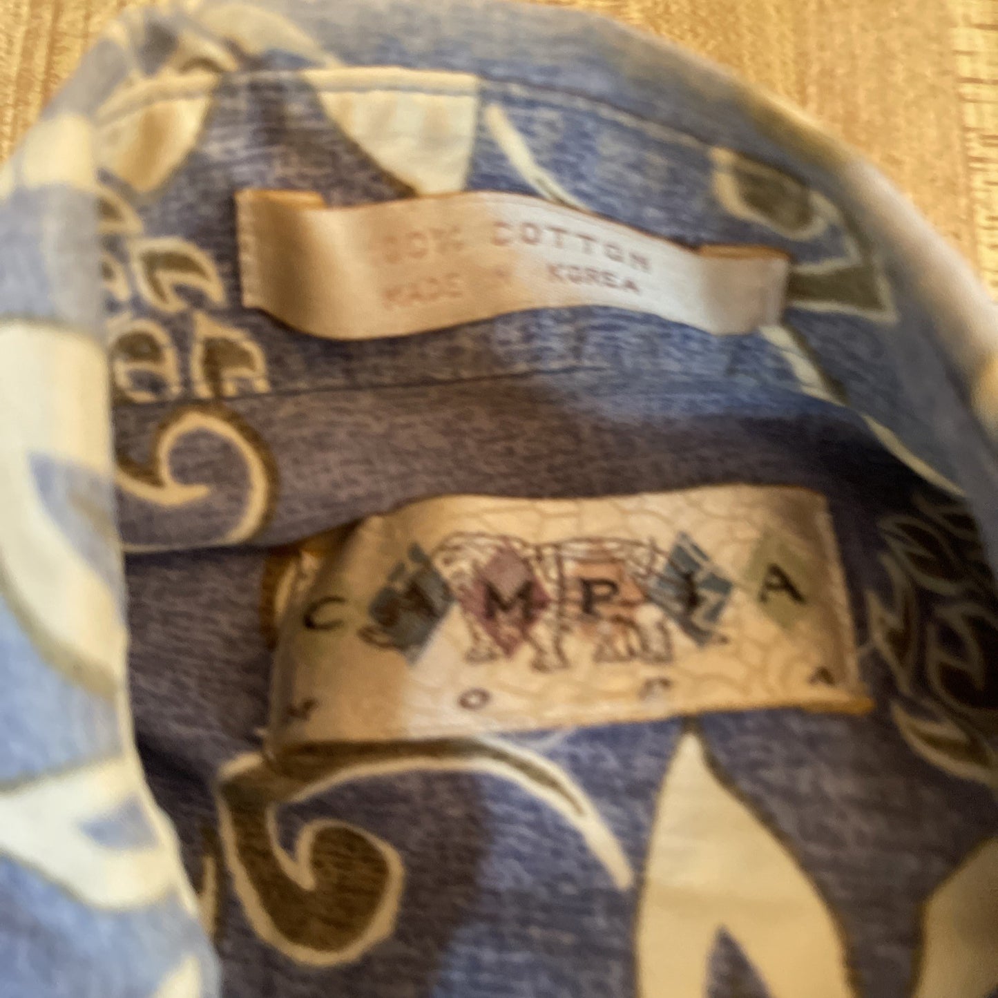 campia moda hawaiian shirt Large 