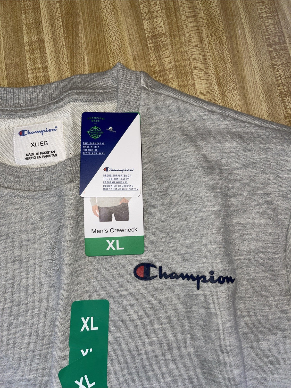 champion crewneck sweatshirt xl NWT 