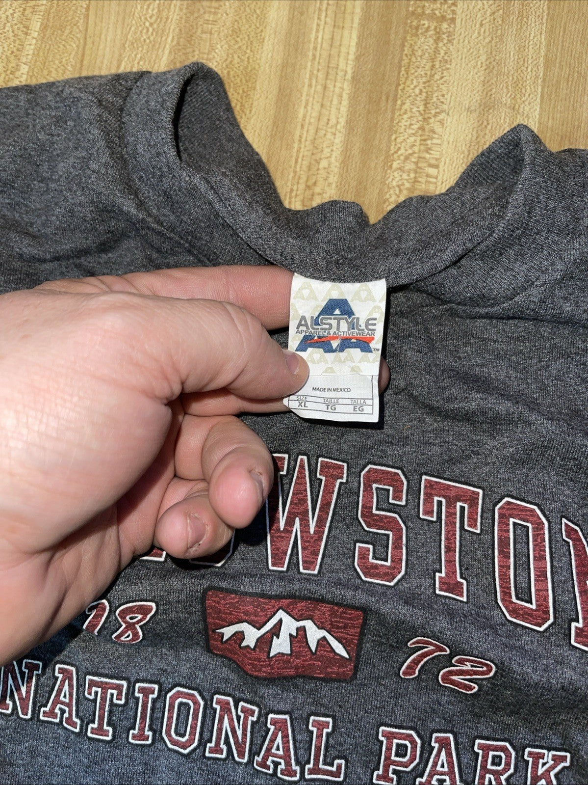 Alstyle Yellowstone National Park Sweatshirt XL