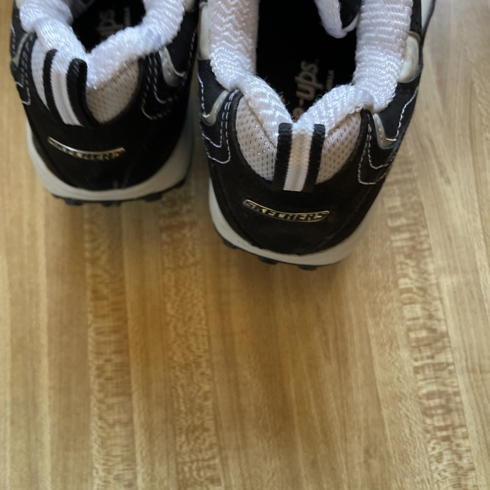 skechers shape ups womens 6