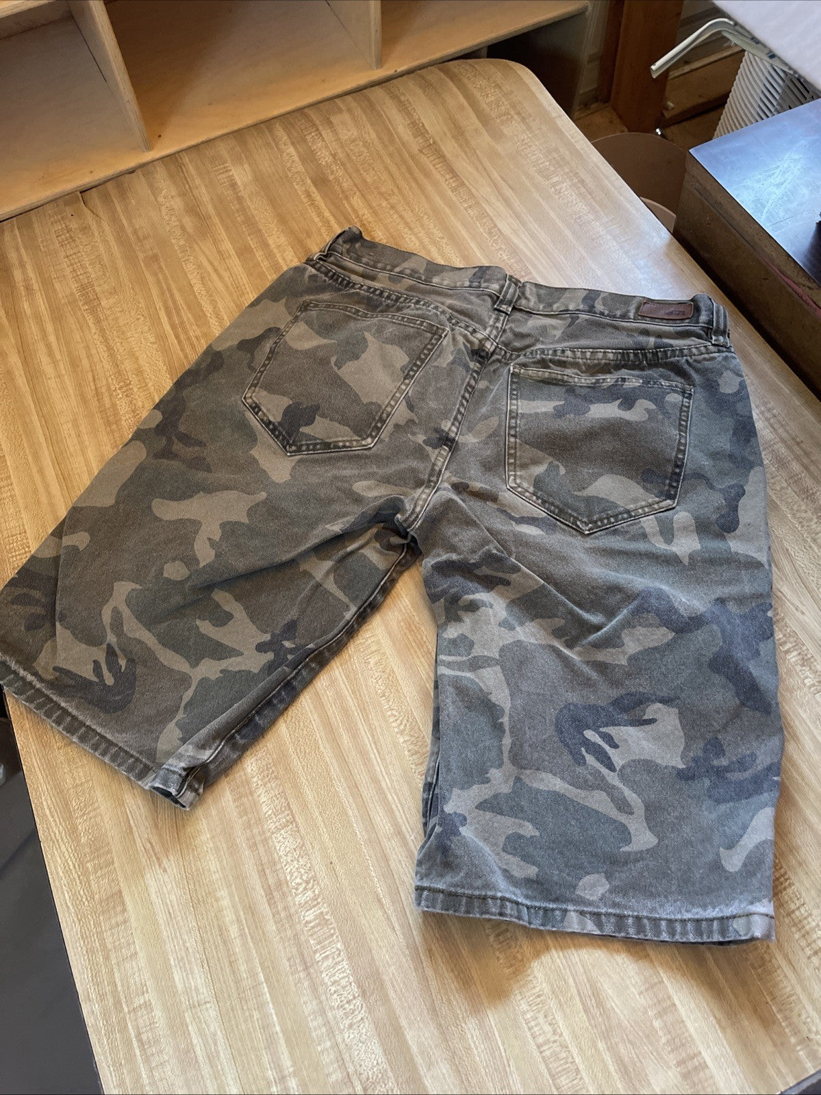 Ecko Unltd Camo Jorts 34 Y2K Hiphop Streetwear