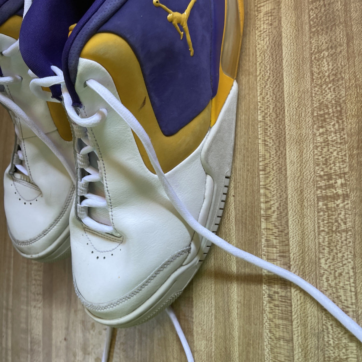 Jordan Big Fund Lakers Size 9