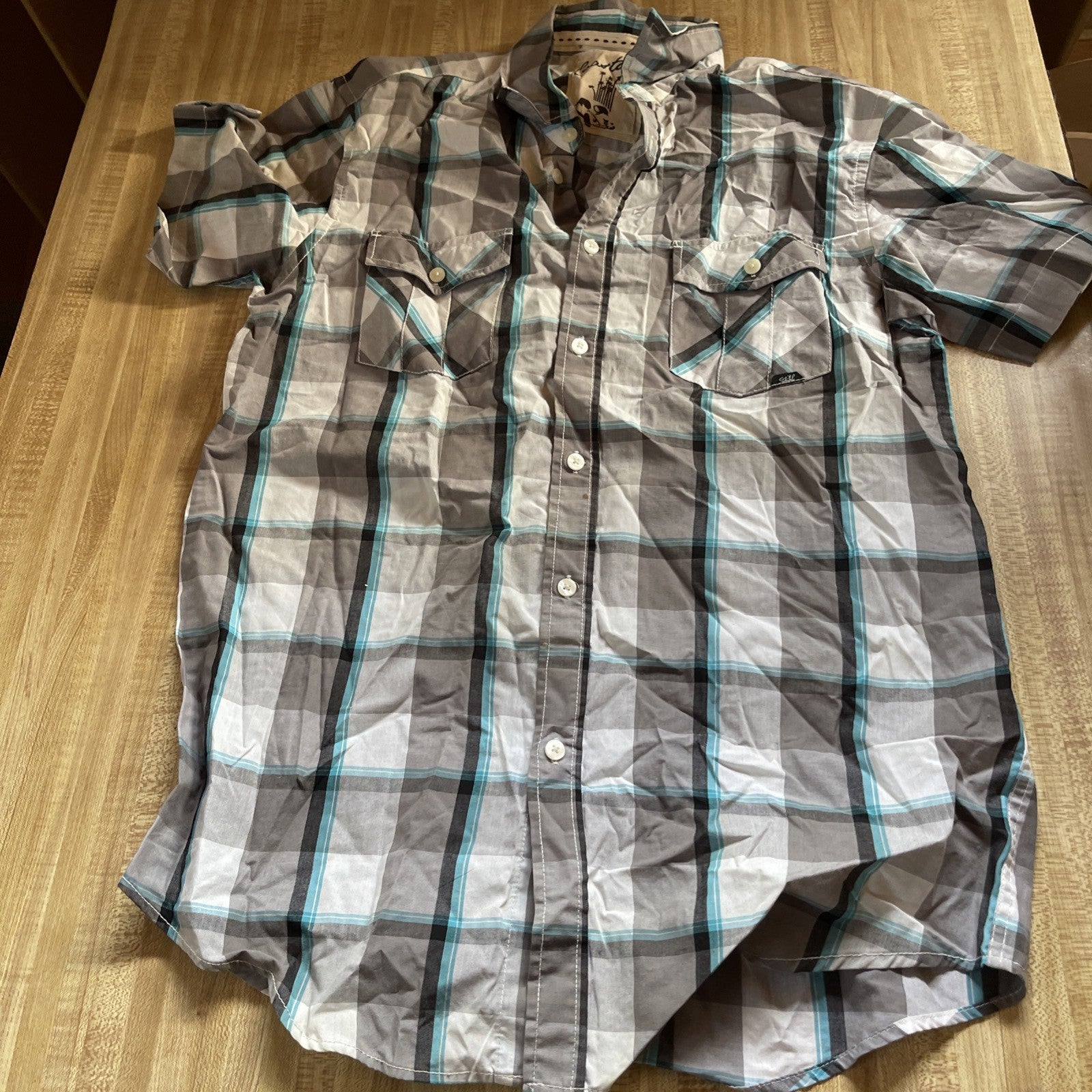 Coastal Button Up Medium 