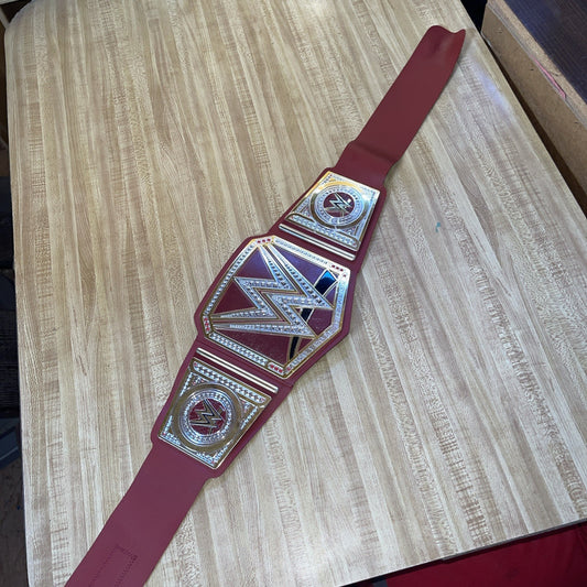 2014 WWE Universal Champion Plastic Replica Belt By Mattel