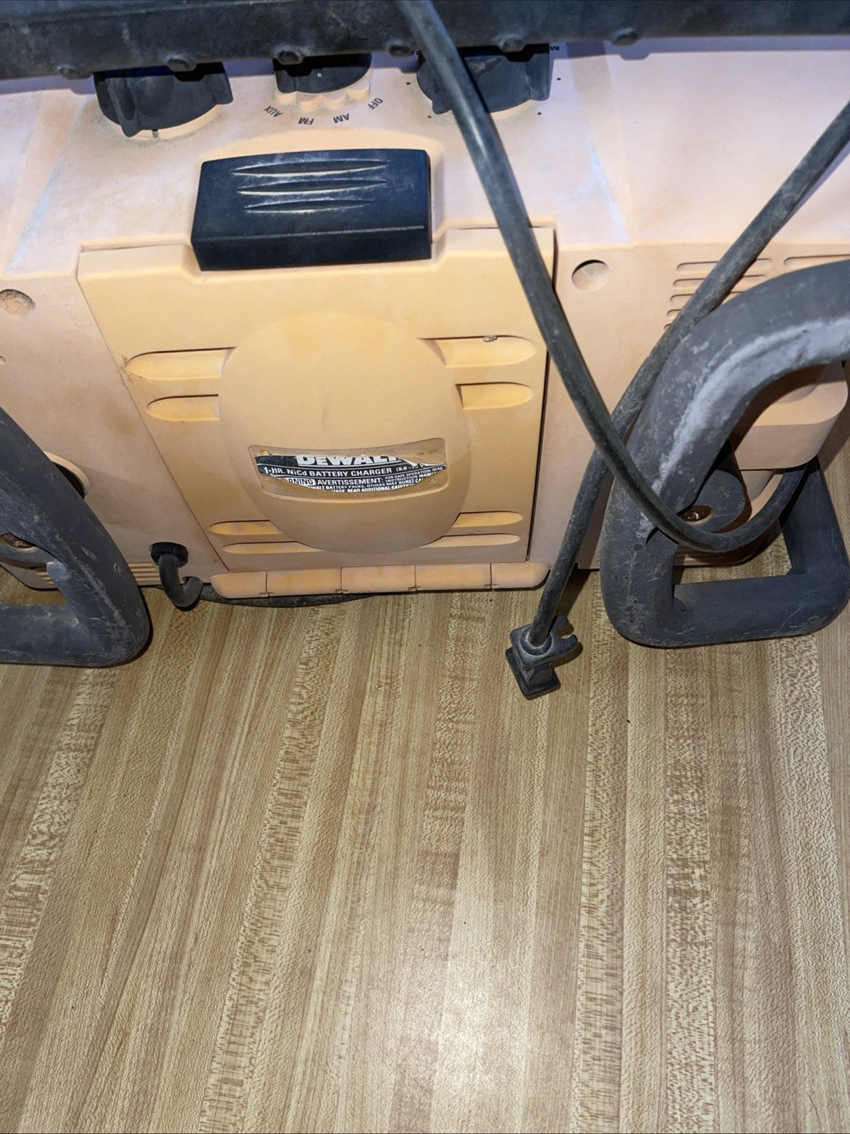 dewalt jobsite radio