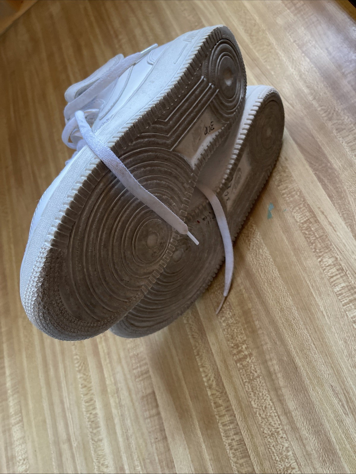 Nike Air Force 1 Size 9