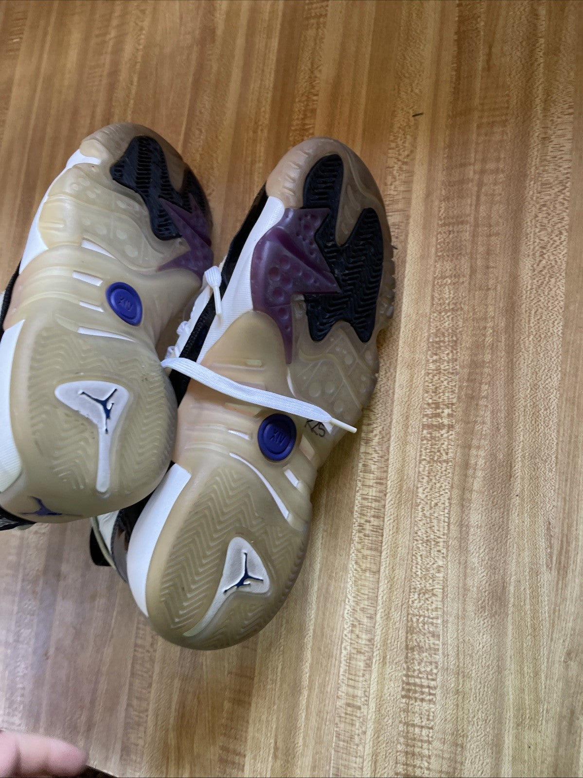 Jordan Jumpman Two Trey Size 9.5