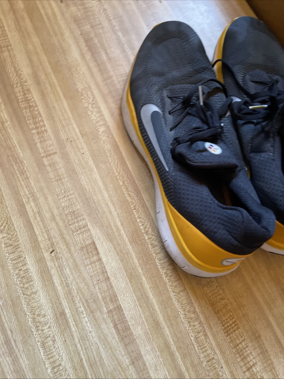 Nike Free Trainer V7 NFL Pittsburgh Steelers Size 14