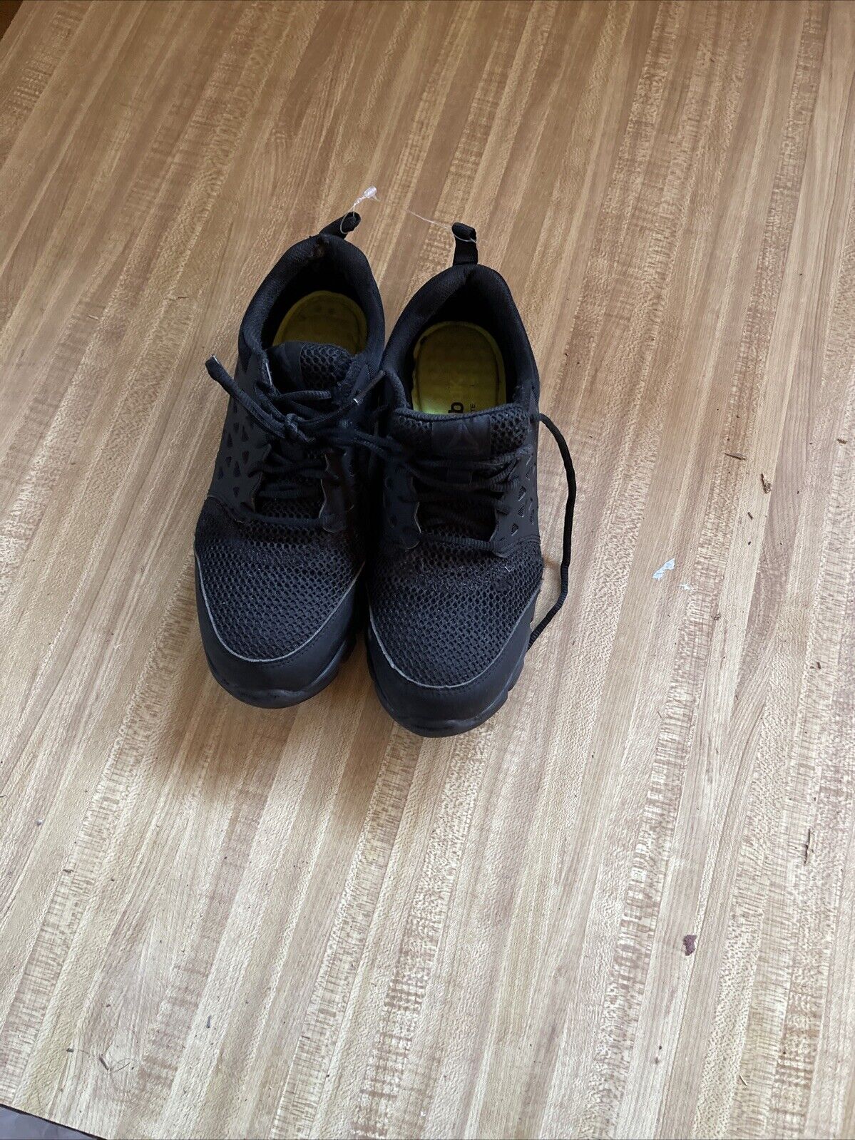 Reebok Women’s Sneakers 8.5
