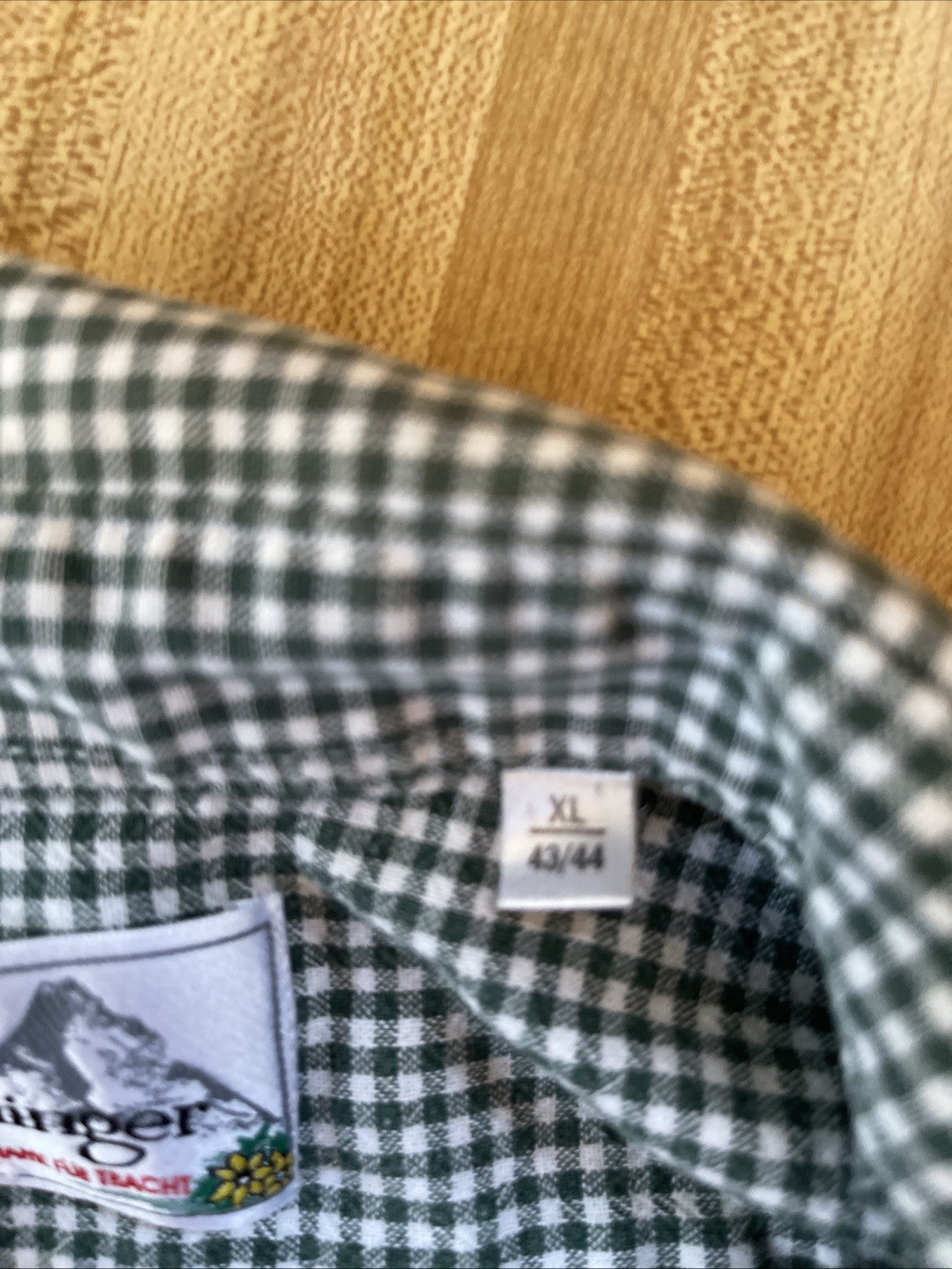 Dollinger Button Up XL