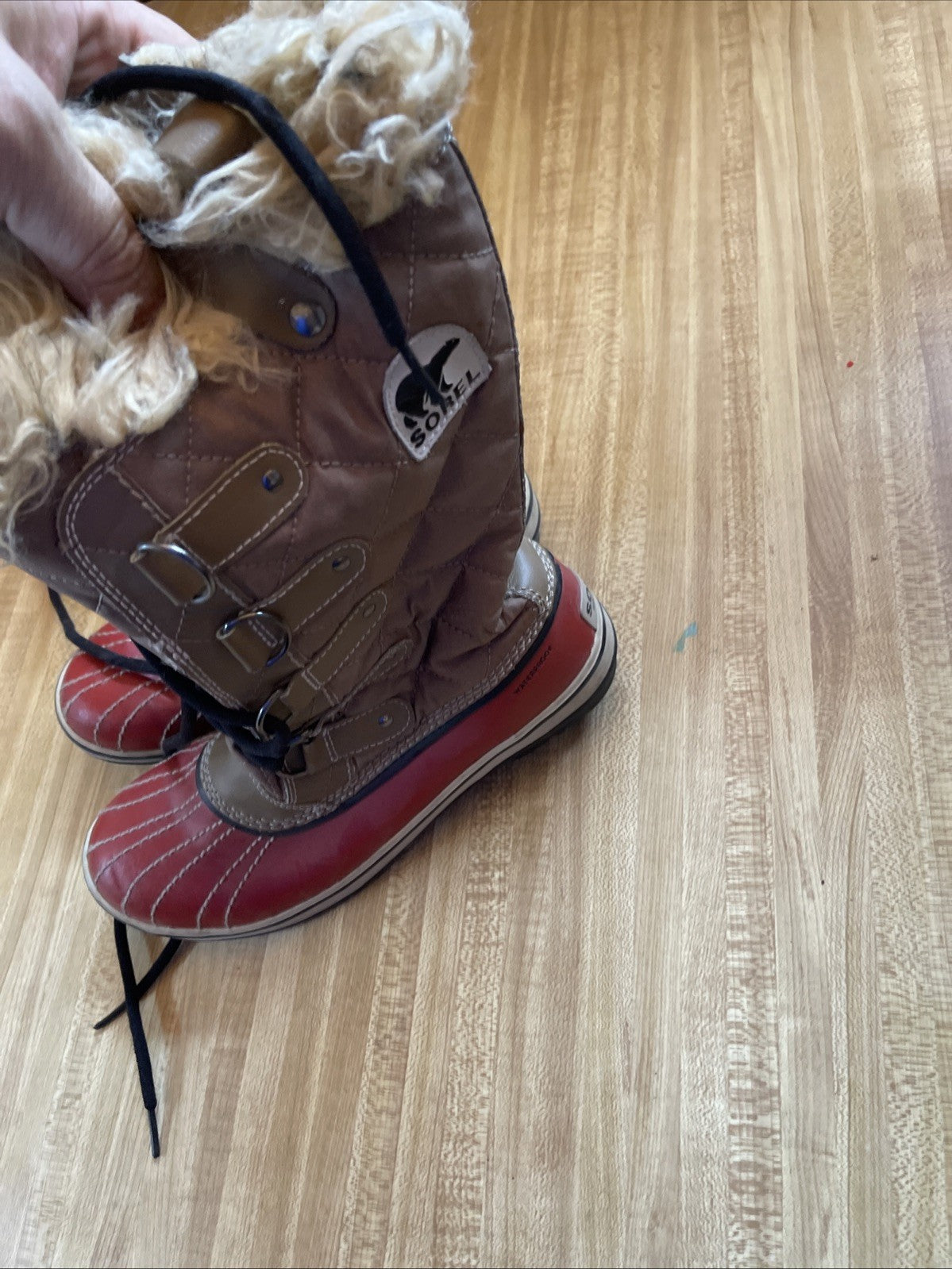 sorel snow boots women 7.5