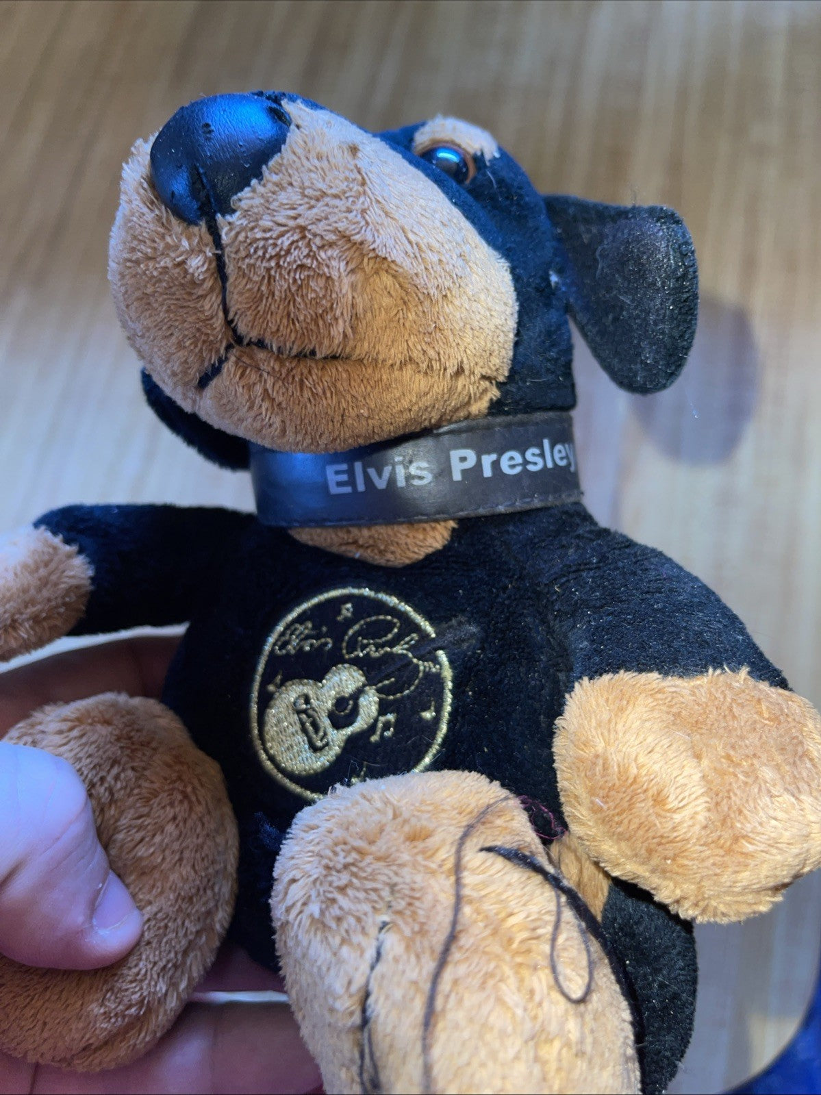 Preferred Plush Elvis Presley Animatronic Dog