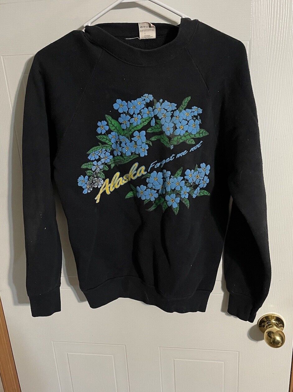 Vintage Made In USA Alaska Sweatshirt Medium