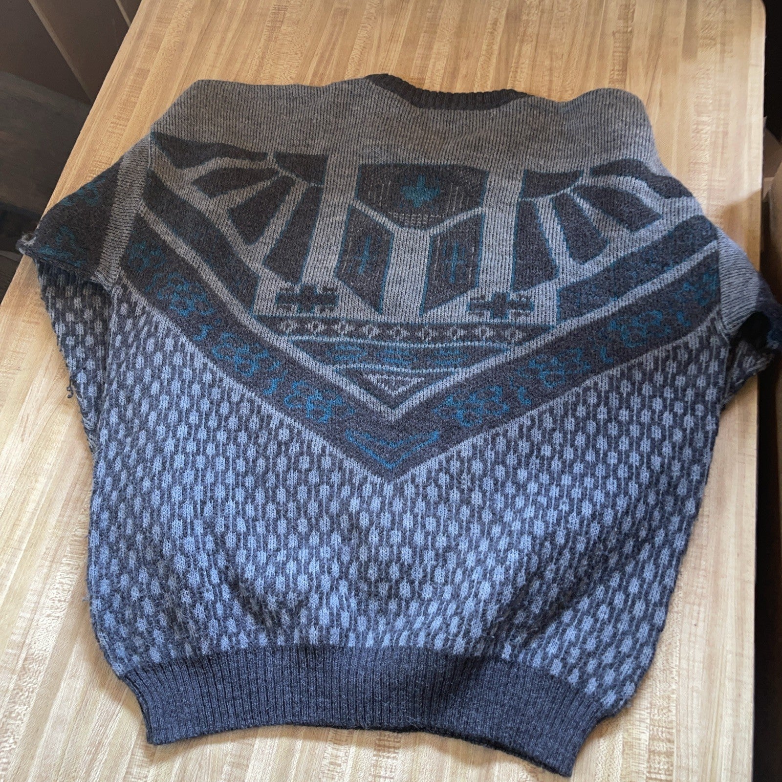 Vintage Mondo Sweater Large 