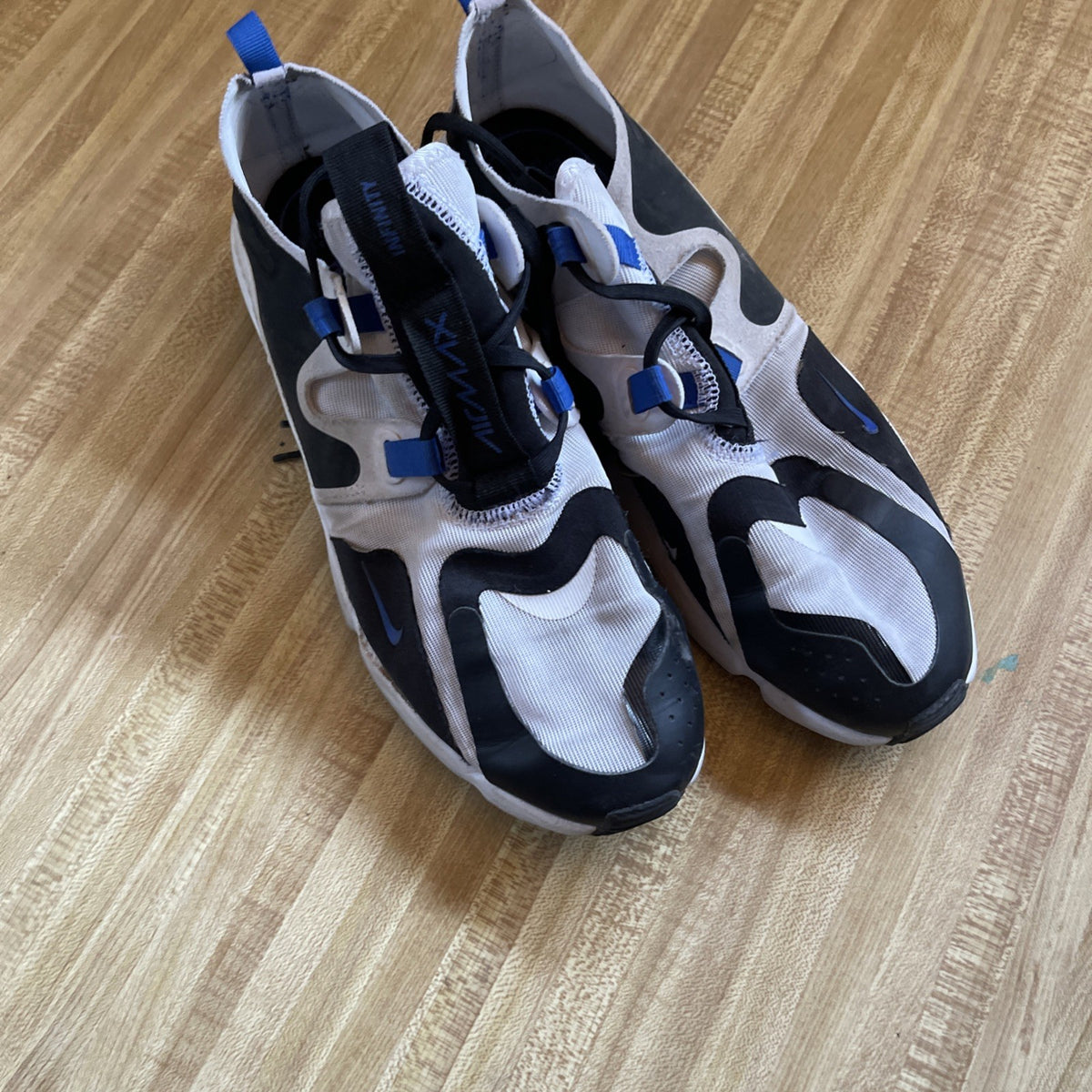 Nike Air Max Infinity Size 10.5