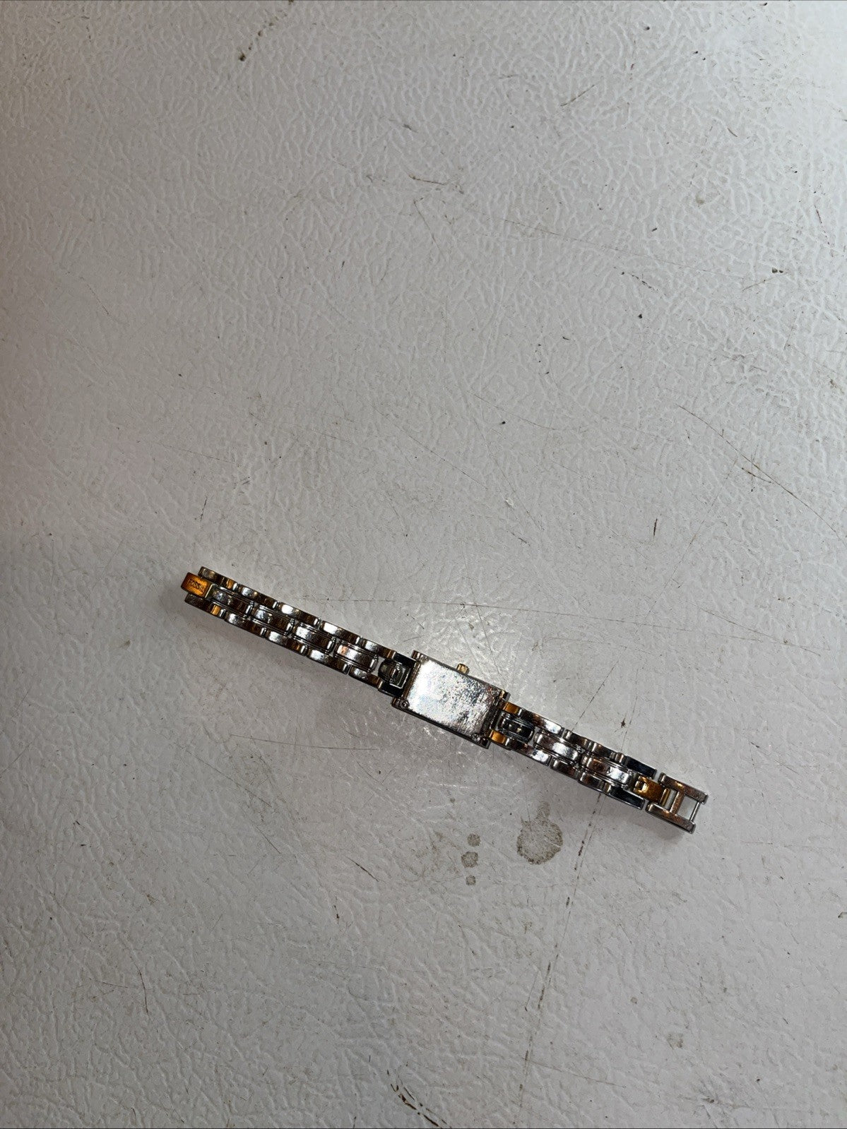 Women’s Fossil Watch Needs Battery