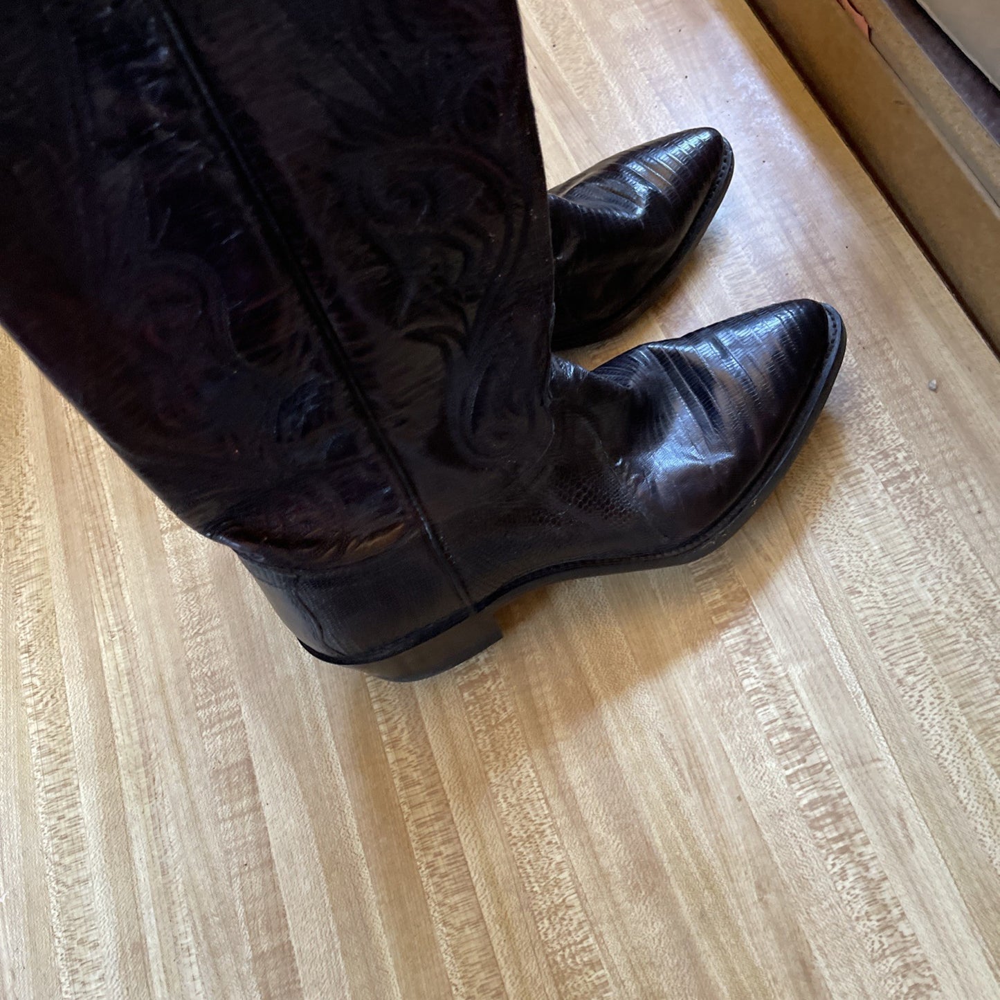 dan post cowboy boots 8