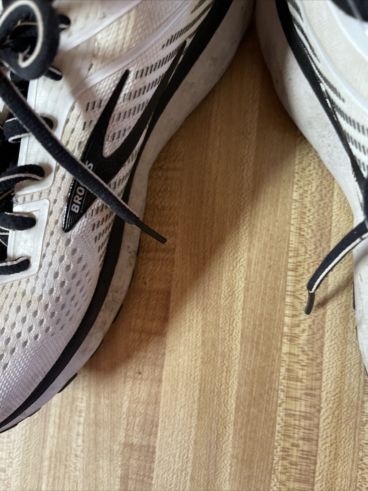 Brooks Ghost 12 Size 9