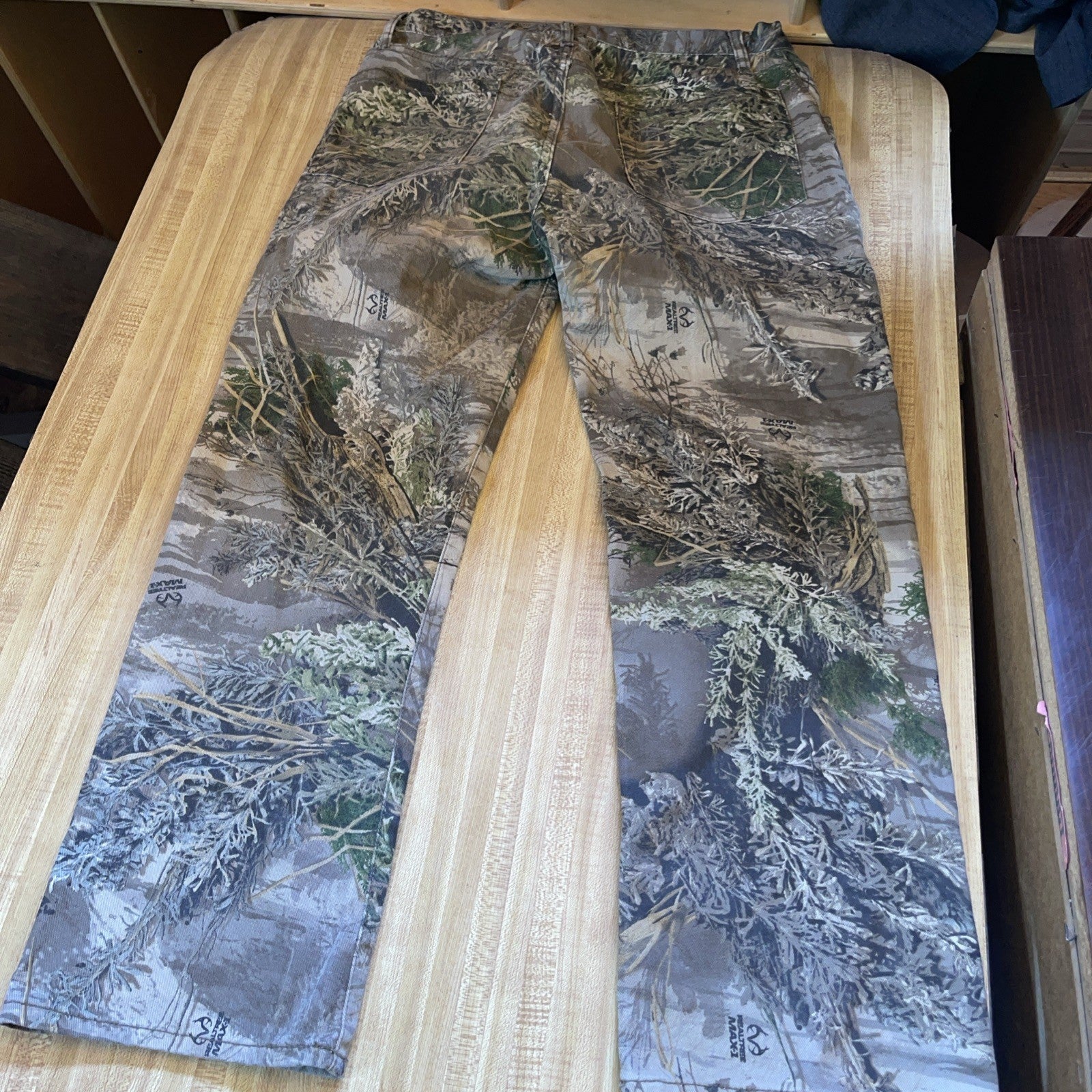Realtree Max 1  Camo Jeans 32/30