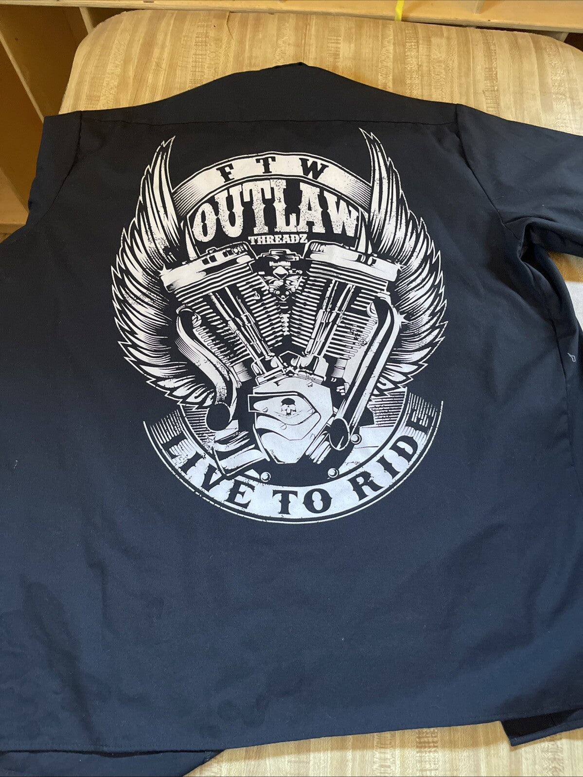 Outlaw Threadz Button Up XL