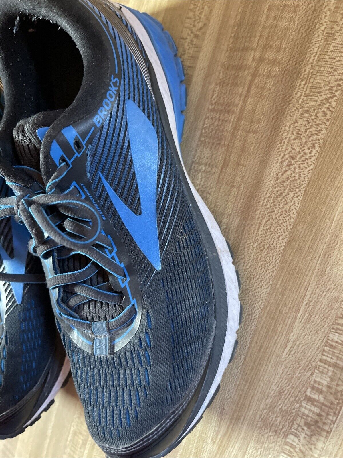 Size 9 - Brooks Ghost 10 Blue