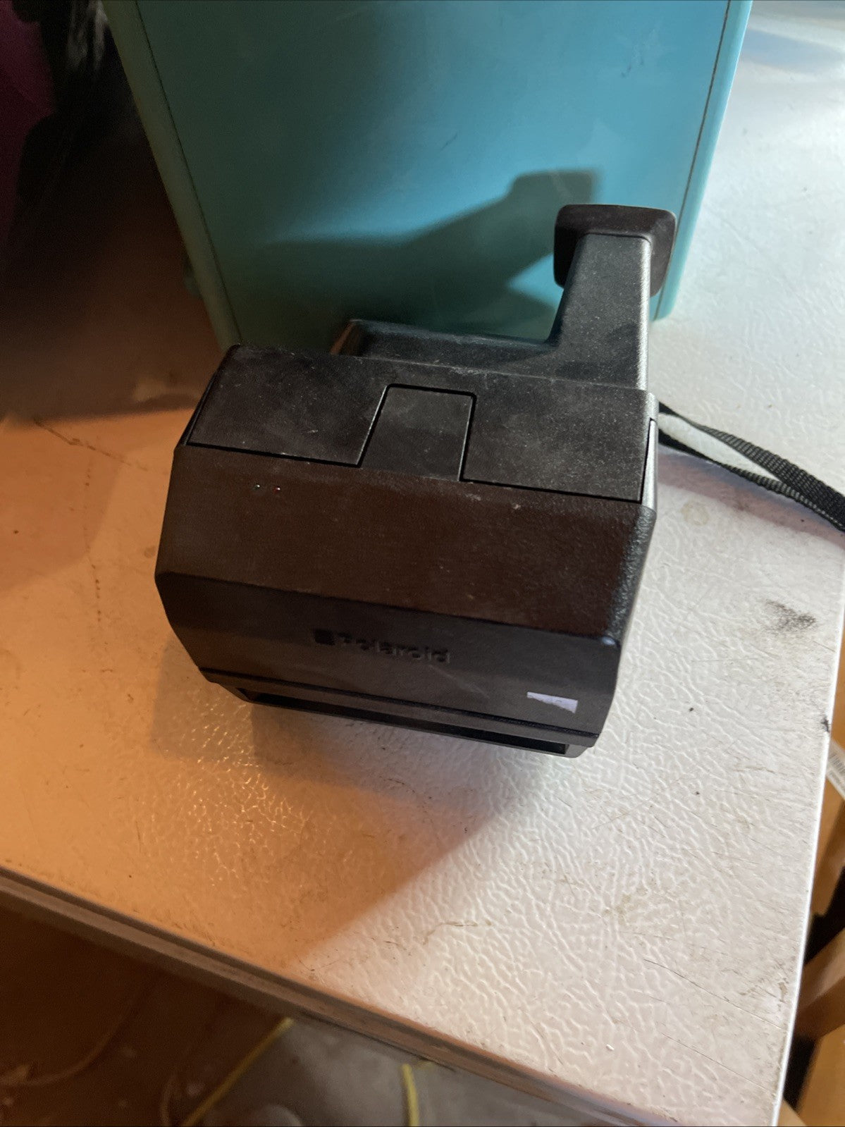 polaroid one step flash 600