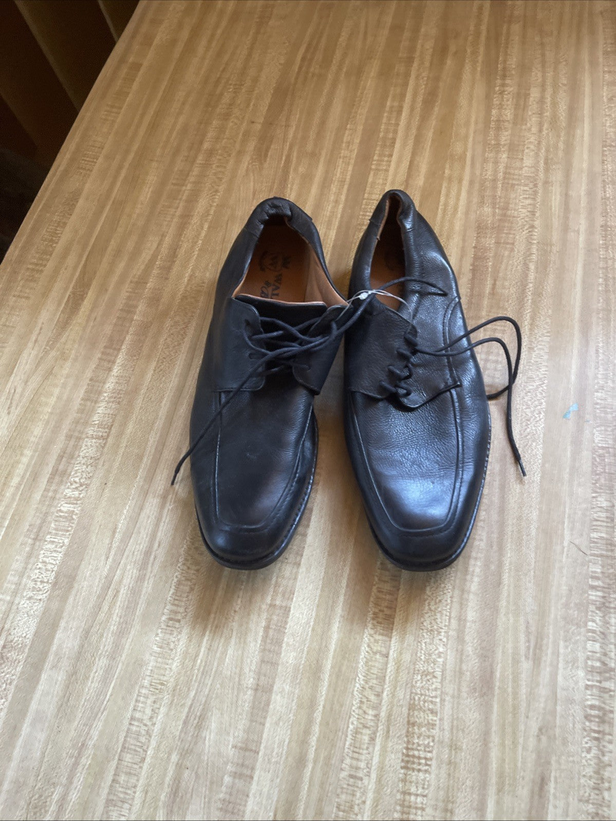 Wallin Bros Shoes 10