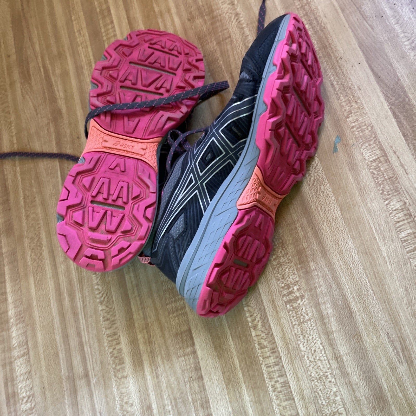 ASICS Gel Venture 7 Size 8.5