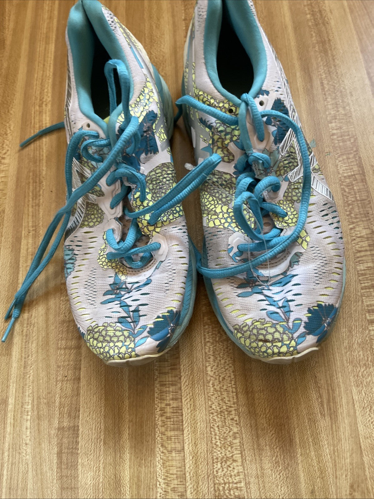 ASICS Gel Kayano Size 7