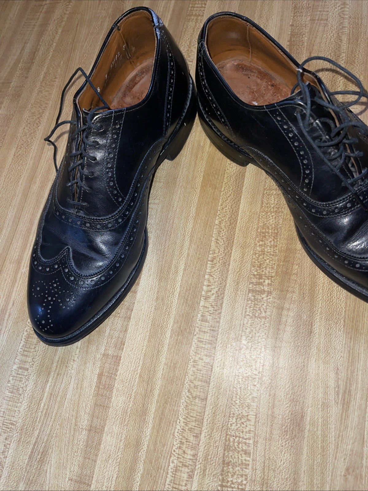 allen edmonds chester shoes 8 E