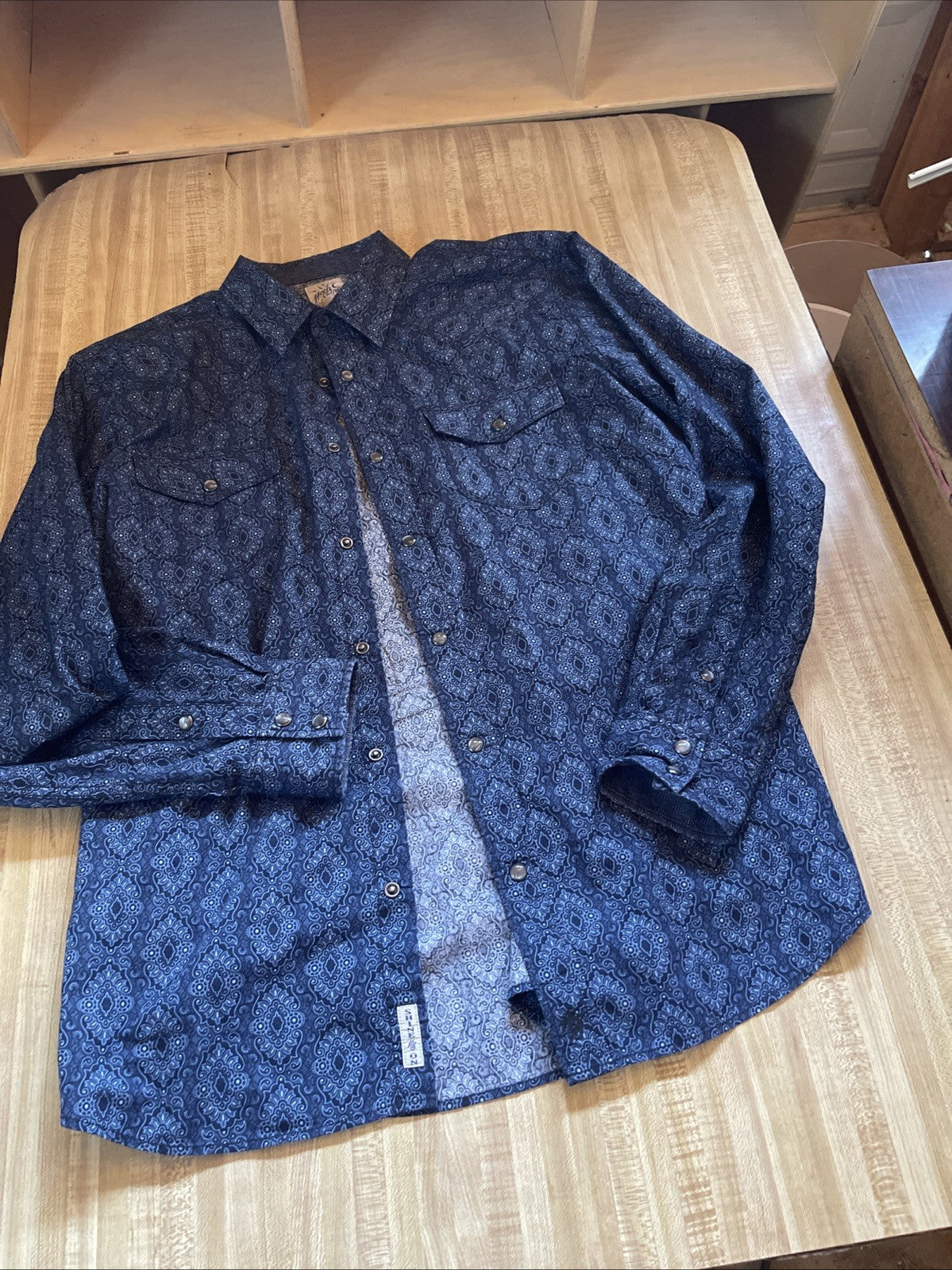 Moonshine Spirit Pearl Snap Medium
